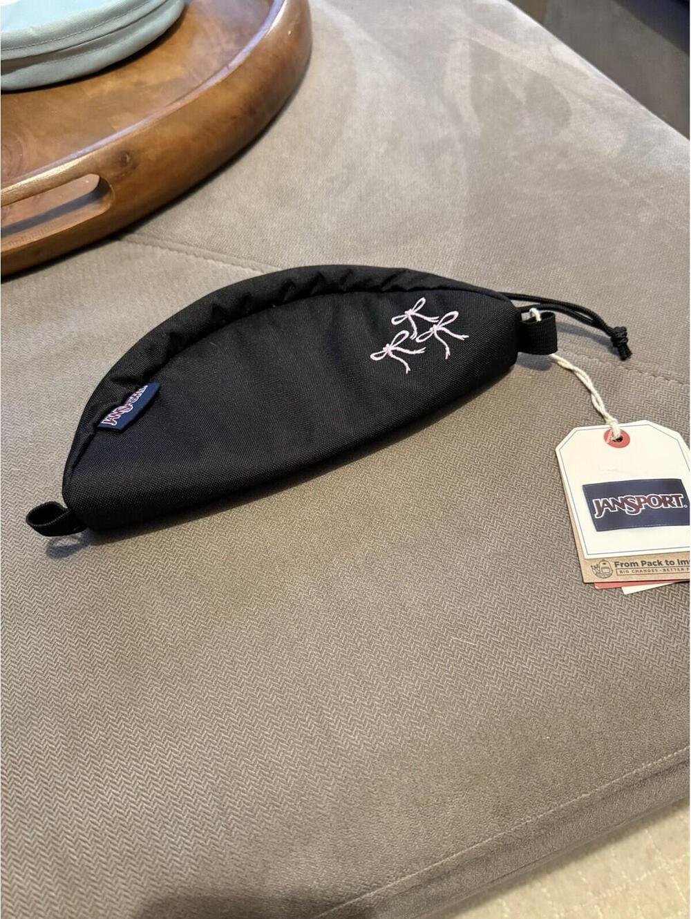 Jansport Luna Large Pouch - Black Bad Bows Embroidery